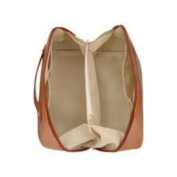 The Polished Traveller - image 7