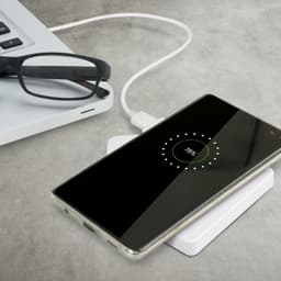 House Wireless Charger - image 1