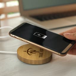 Magnetic Wireless Fast Charger - image 4