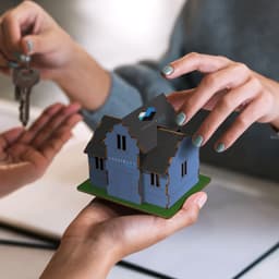 BRANDCRAFT House Wooden Model - image 2