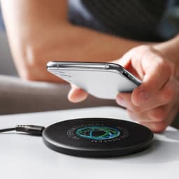 Energon Wireless Fast Charger - image 5