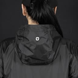 Swiss Peak Urban Windbreaker - image 3